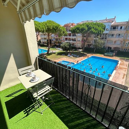 Appartement 1 Chambre Climatise Avec 3 Piscines A 200 M De La Plage Empuriabrava Eksteriør bilde