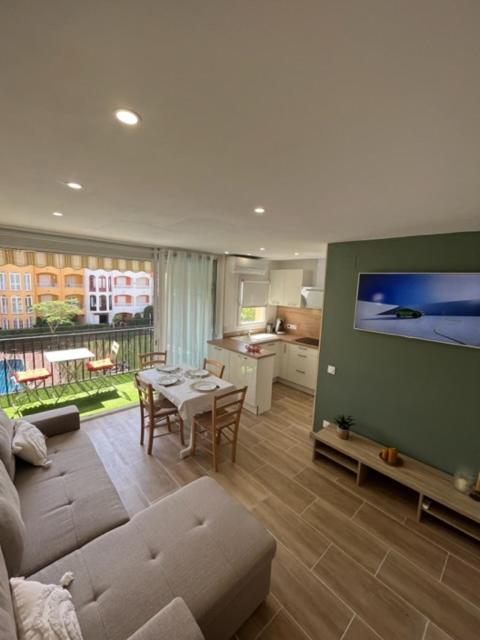 Appartement 1 Chambre Climatise Avec 3 Piscines A 200 M De La Plage Empuriabrava Eksteriør bilde