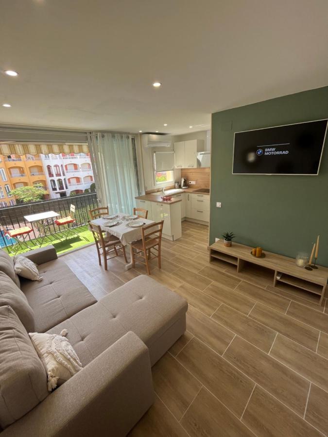 Appartement 1 Chambre Climatise Avec 3 Piscines A 200 M De La Plage Empuriabrava Eksteriør bilde