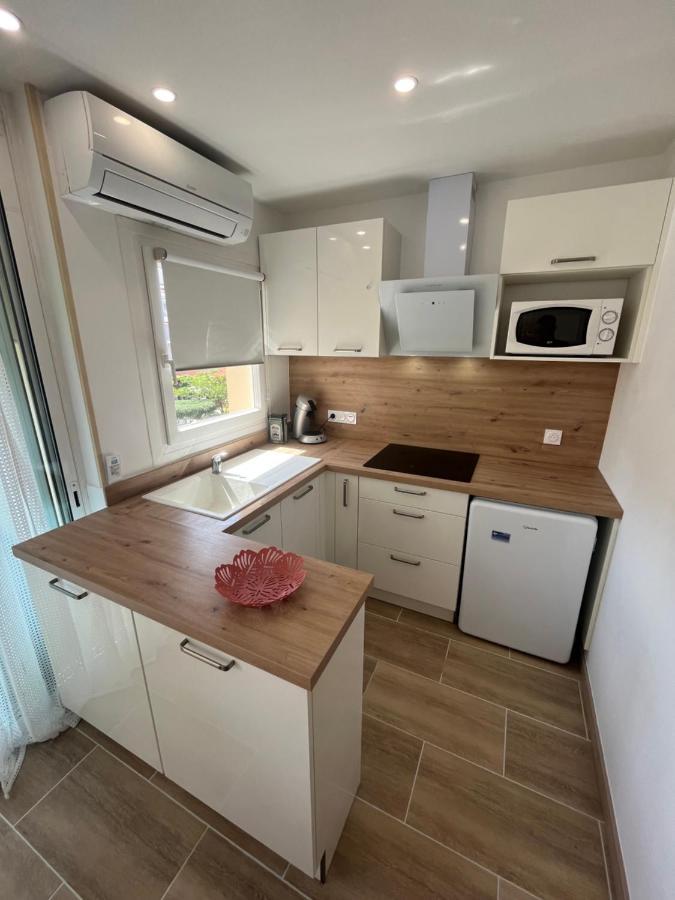 Appartement 1 Chambre Climatise Avec 3 Piscines A 200 M De La Plage Empuriabrava Eksteriør bilde