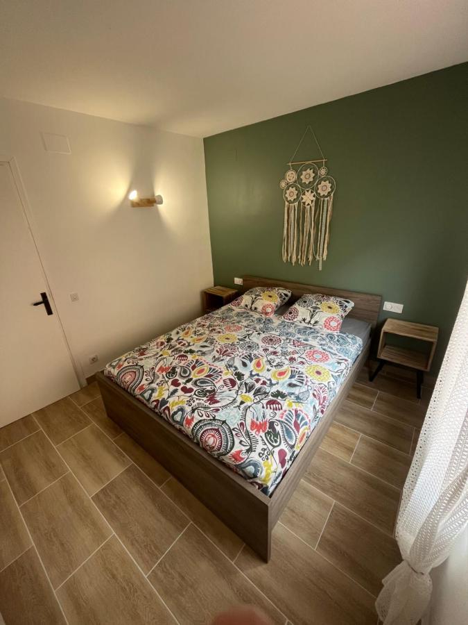 Appartement 1 Chambre Climatise Avec 3 Piscines A 200 M De La Plage Empuriabrava Eksteriør bilde